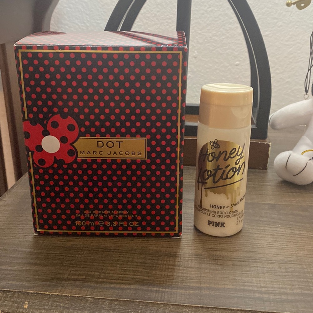 COPY - Marc Jacobs Dot